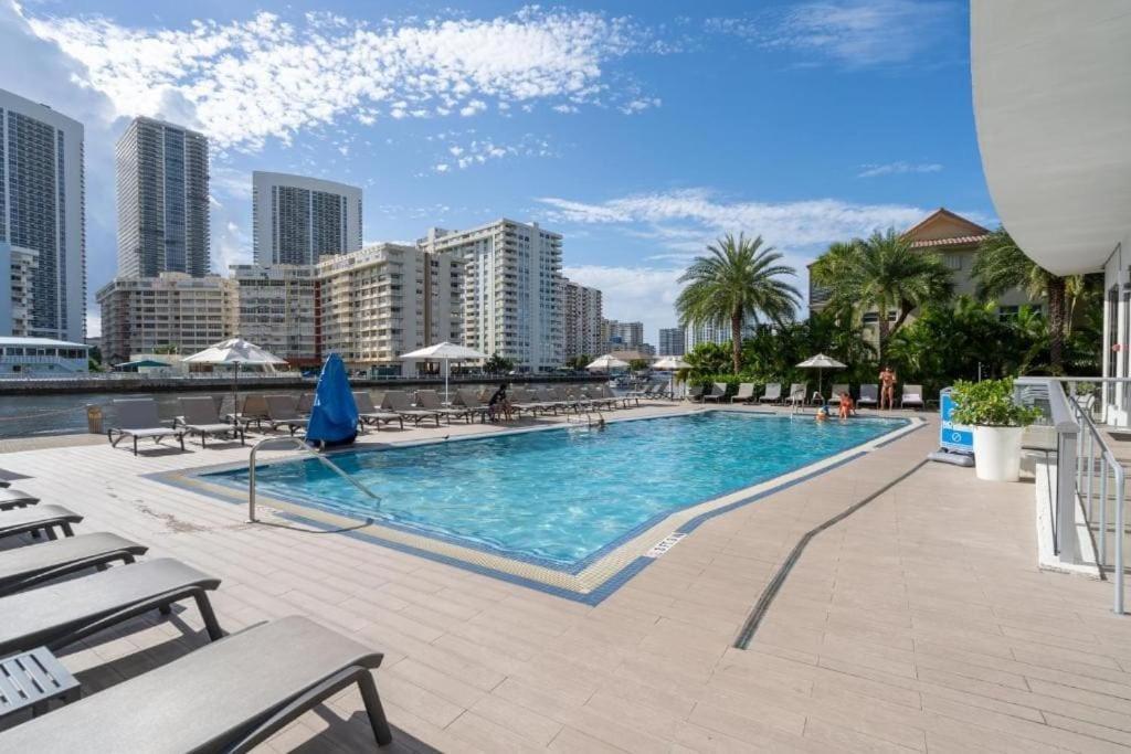 Miami Beach 1B/1B Incredible View Apartment With Kitchen Hallandale Beach Luaran gambar